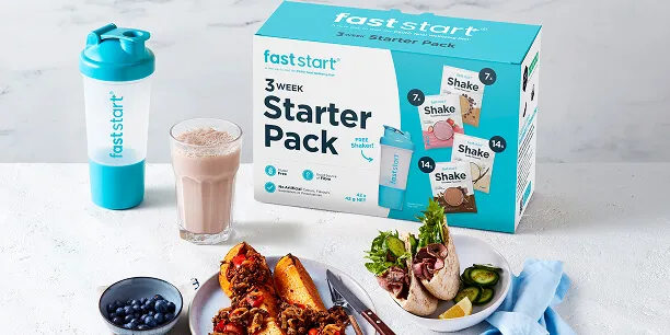 Fast Start 3-Week Starter Pack with shaker bottle, chocolate shake and Total Wellbeing Diet meals.